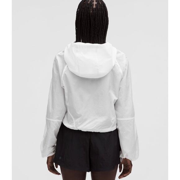 NWT Lululemon Scuba Cropped Anorak Jacket Size 6 White Water Resistant - Picture 7 of 14